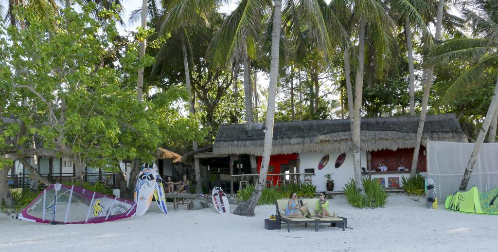 Rieseling Boracay Beach Resort Balabag  Extérieur photo